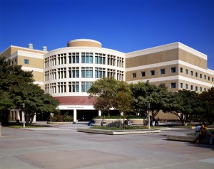 加州大学欧文分校 University of California Irvine