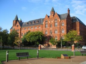 圣路易斯大学　Saint Louis College