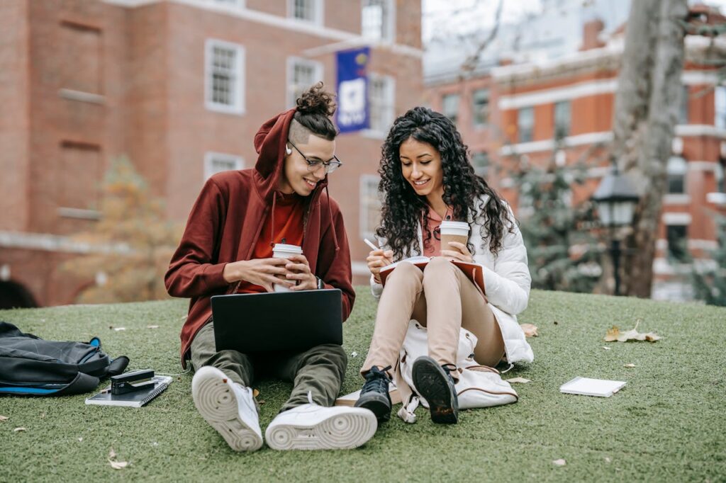 2 students brainstorming on personal college essays